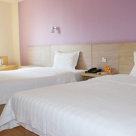 7Days Inn Luoyang Longmen Avenue Normal College Екстер'єр фото